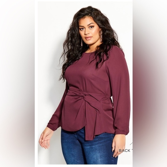 City Chic Tops - City Chic Lucky One Top size M/ 18W